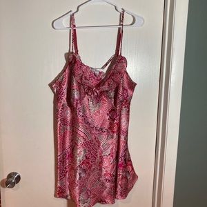 Cacique silky tank lingerie 26/28‎